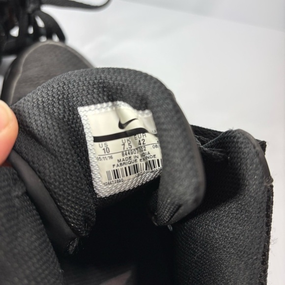 Nike Shoes Womens 10 Basketball Practice Training Court Borough Mid Premium Lace - Picture 3 of 6